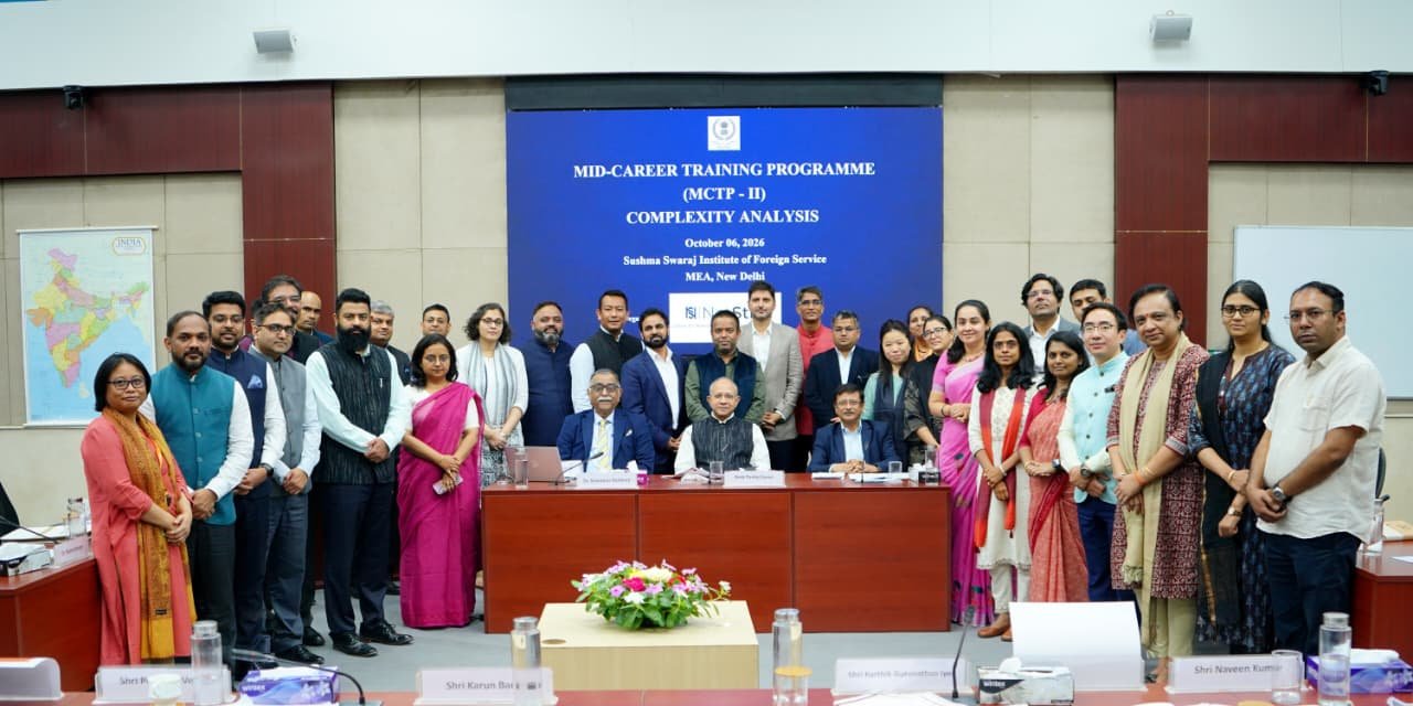 Participants and organisers at NatStrat