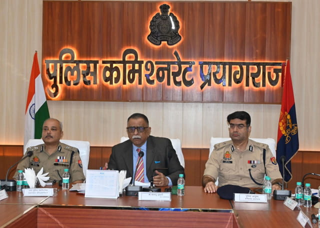 Advisor NatStrat addressing senior officers of Prayagraj on intelligence and security in view of upcoming Mahakumbh. ADG and Commissioner Police Prayagraj were also present. Cops were introduced to NatStrat too.