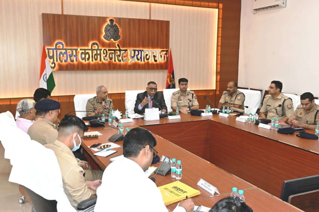 Advisor NatStrat addressing senior officers of Prayagraj on intelligence and security in view of upcoming Mahakumbh. ADG and Commissioner Police Prayagraj were also present. Cops were introduced to NatStrat too.