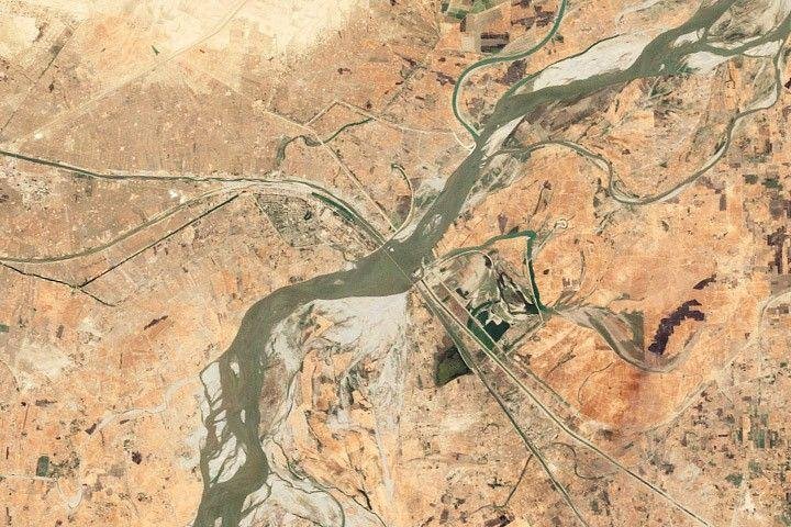 The Politics of Hydraulic Deflection: The Myth of Upstream Deprivation in Pakistan's Indus Basi