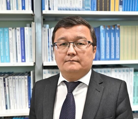 Dr. Dauren Abenuly Aben