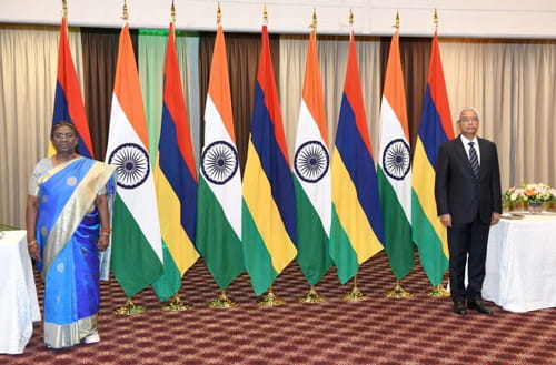 The President of India, Smt. Droupadi Murmu witnesses the signing of four agreements between India and Mauritius in Mauritius, March 2024. | Press Information Bureau.